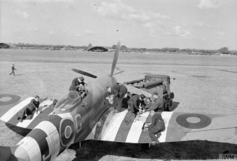 Servicing a Tempest at Newchurch